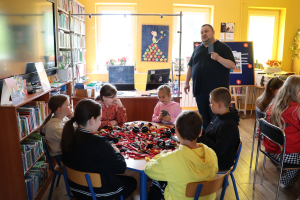 W bibliotece odbyły się zajęcia z wykorzystaniem klocków Lego.
