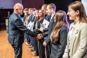 Marszałkowskie stypendia edukacyjne dla uczniów