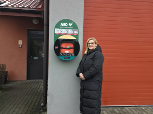 Defibrylator AED na budynku remizy OSP w Kikole – inwestycja w bezpieczeństwo mieszkańców