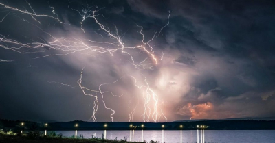 Ostrzeżenie meteorologiczne   o burzach z gradem/1