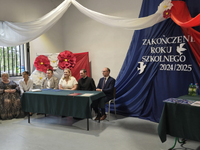 uroczystości zakończnia roku skzolnego 2024/25 w Zajeziorzu